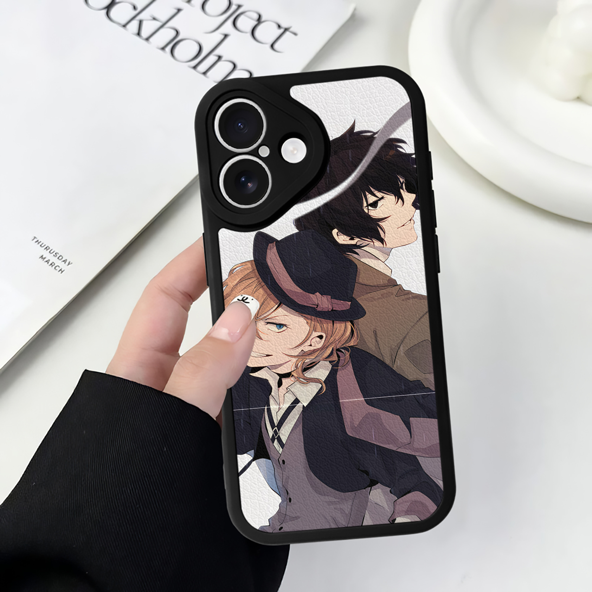 （画像用） 文豪ストレイドッグス Bungo Stray Dogs 【iPhone 16シリーズ対応】シリコンスマホケース（レザー調） 材質：シリコン